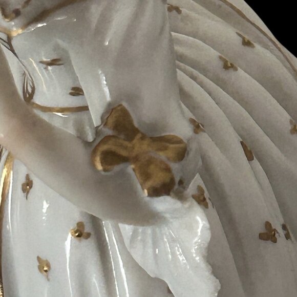 Vintage Ornate Victorian Lady In White w Gold Painted Floral Porcelain Figurine - Picture 8 of 16